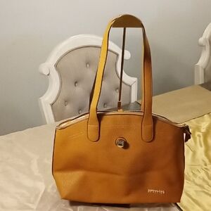 Kenneth Cole Orangey Shoulder Bag with Structured Design